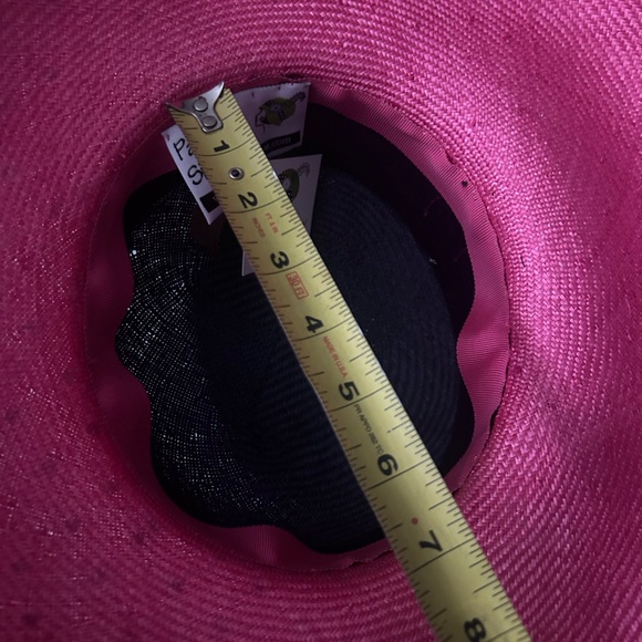 New Kentucky Derby Hat - Picture 5 of 6